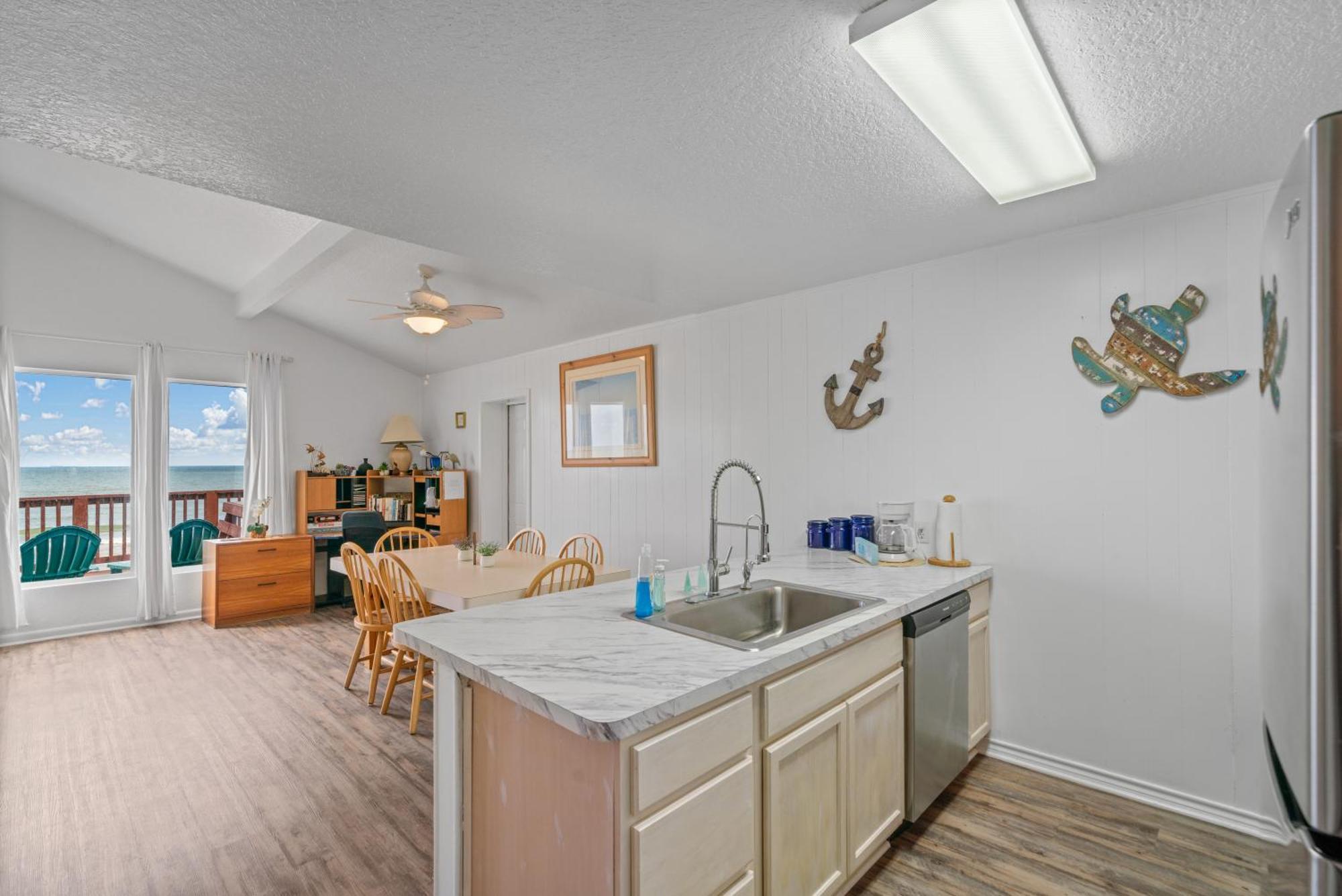 Amazing Oceanfront 2br Cozy Peaceful And Kid And Pet Friendly